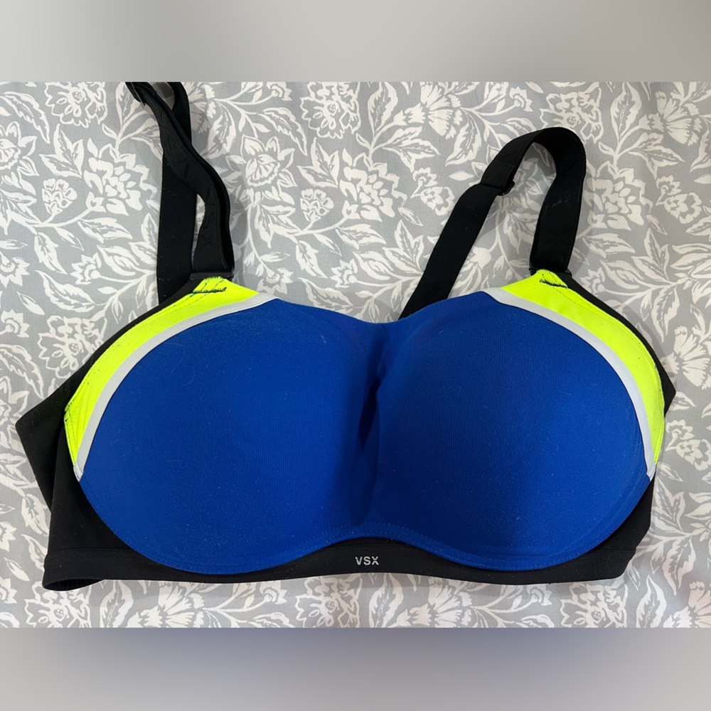 Victoria’s Secret VSX Sports Bra